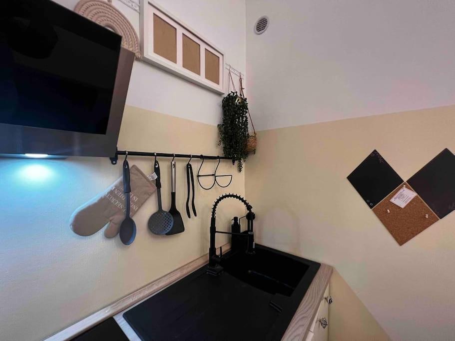 La Regina Delle Locazioni Ai Navigli 1 Apartamento Milão Exterior foto