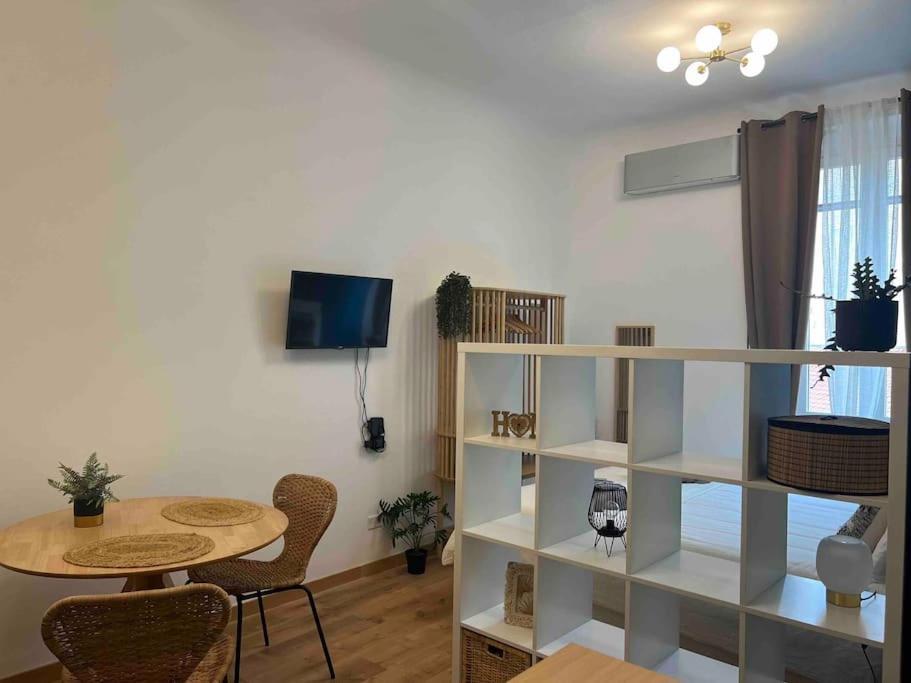 La Regina Delle Locazioni Ai Navigli 1 Apartamento Milão Exterior foto